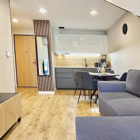 Holidayhomepl Sea & Forest B417 Z Sypialnia, Basen, Spa, Gym Gratis Apartment *
