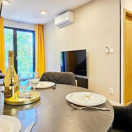 Holidayhomepl Sea & Forest B417 Z Sypialnia, Basen, Spa, Gym Gratis Apartment Misdroy